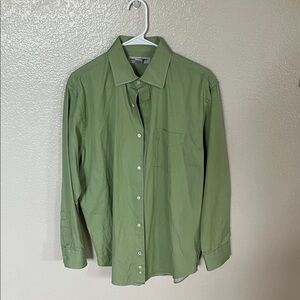 Banana Republic 100% cotton button down shirt